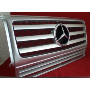 Решетка радиатора Mercedes W463 