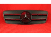 Решетка радиатора Mercedes W208   