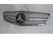 Решетка радиатора Mercedes W204   