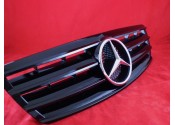 Решетка радиатора Mercedes CL W203   