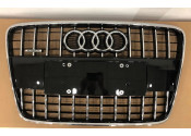 Решетка радиатора Audi Q7 SQ7 