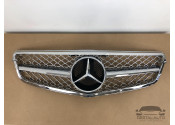 Решетка радиатора Mercedes C-Class W204 2006-2013